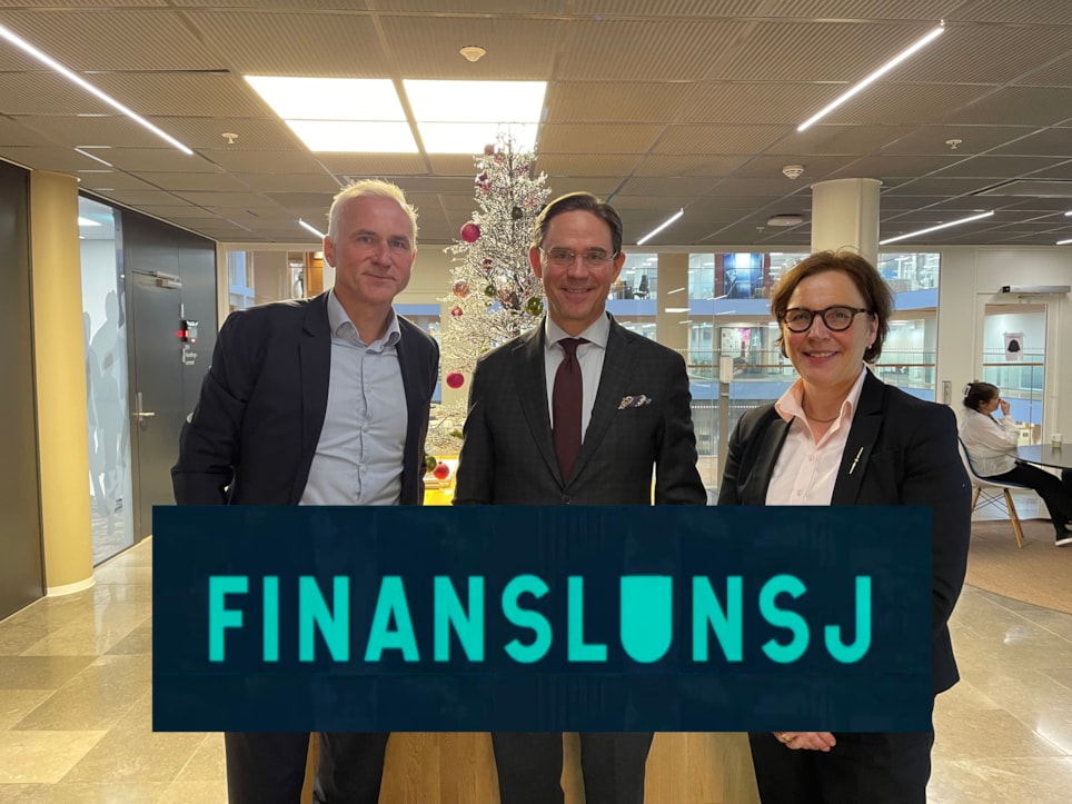 Jyrki Katainen og Ellen Bramness Arvidsson er ukens gjester i Finanslunsj. Foto.